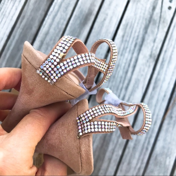 💎 TAN STRAPY SILVER RHINESTONE HIGH HEELS! - Picture 4 of 7